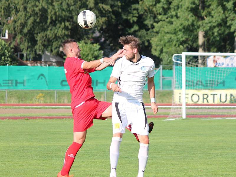 Předkolo MOL Cupu 2016/2017: Sušice (bílé dresy) - Klatovy 0:5