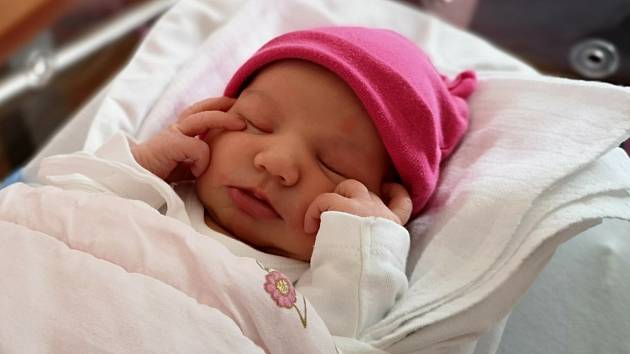Amélie Dvořáková ze Šťáhlav se narodila 18. září 2020 v 11:55 hodin rodičům Haně a Radkovi. Po příchodu na svět ve FN Lochotín vážila sestřička Filipa a Rozálky 3490 gramů a měřila 48 centimetrů.