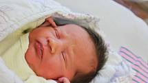 Amálie Krystl z Klatov se narodila v klatovské porodnici 15. června v 10:32 hodin (3020 g, 48 cm). Pohlaví svého prvorozeného miminka věděli rodiče Lucie a Tomáš dopředu.