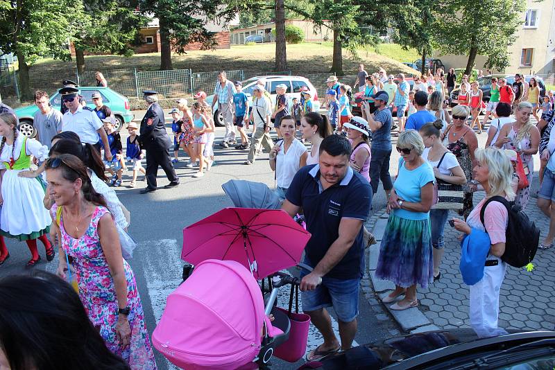 Zahájení klatovské pouti a průvod spolků 2017