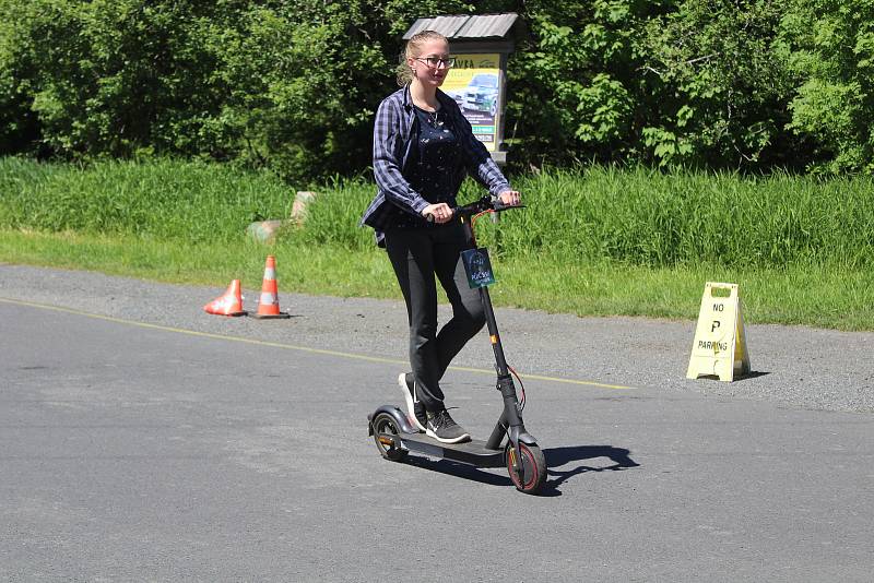 Půjčovny koloběžek a kol na Špičáckém sedle.