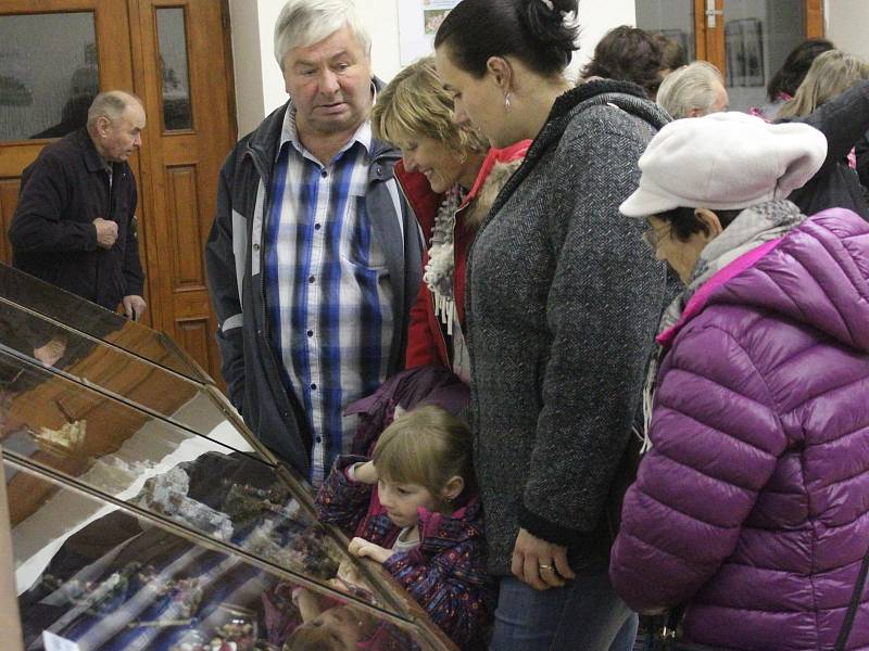 Vernisáž výstavy betlémů ve Velkém Boru