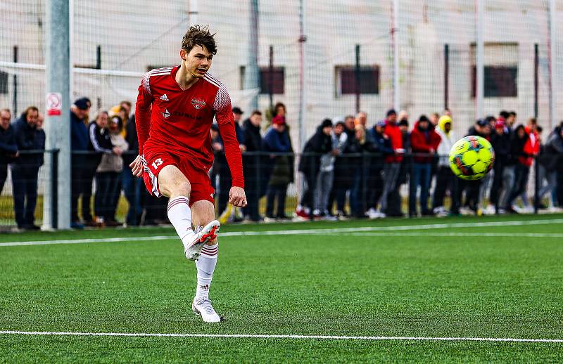 FORTUNA divize A (17. kolo): SK Petřín Plzeň - SENCO Doubravka (žlutí) 0:3.