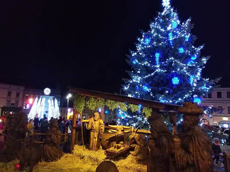 Rozsvícení vánočního stromu v Klatovech a výzdoba centra.