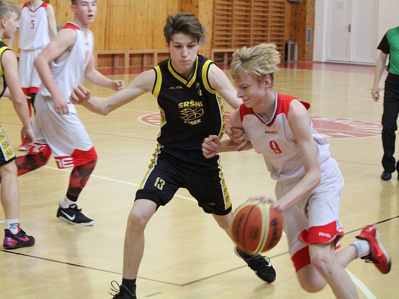 Liga starších žáků U15 2017/2018: Klatovy (bílé dresy) - Písek