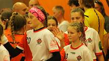 PG 2020 - G14: Sport Club Klatovy (bíločervené dresy) - Tigers Start98 Kunratice (oranžové dresy).