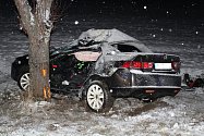 Smrtelná nehoda 26letého vozíčkáře nedaleko Janovic nad Úhlavou na Klatovsku.