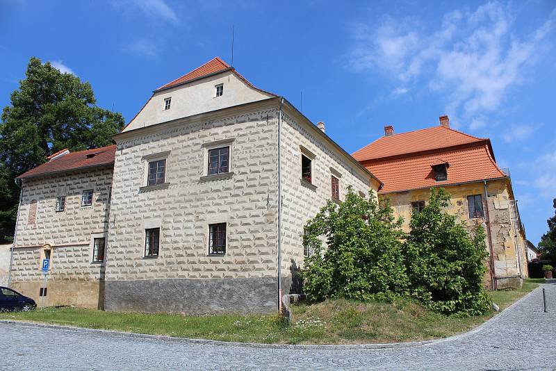 Oživené prohlídky na zámku v Chudenicích.