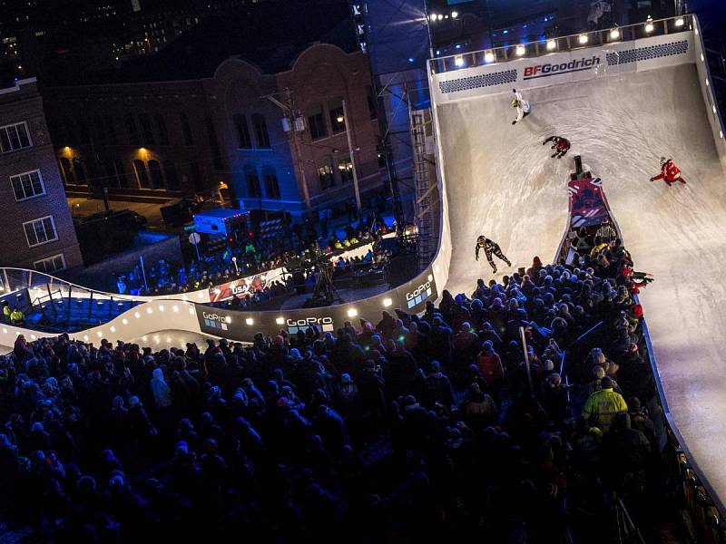 Václav Kosnar z Klatov při závodě série Red Bull Crashed Ice 2017 v americkém Saint Paul