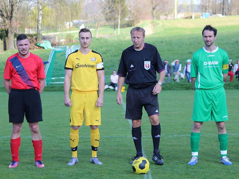 Okresní přebor 2016/2017: Bolešiny (žluté dresy) - Velký Bor