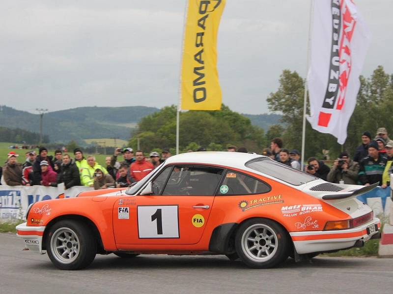 První rychlostní zkouškou 23. Historic Vltava Rallye byl tradičně Klatovský okruh.