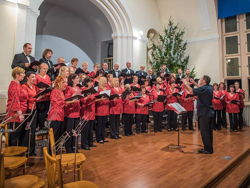Vánoční koncert Svatoboru v Sušici.