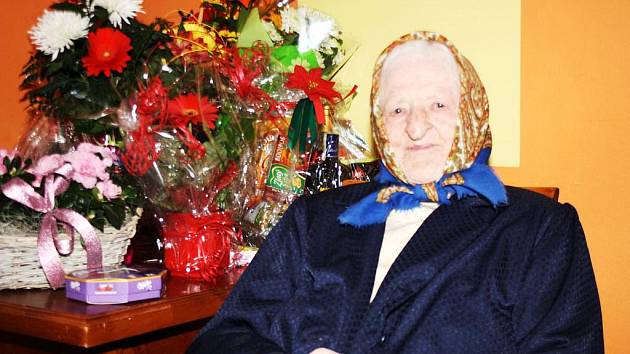 Jiřina Mohrbachová z Dobršína oslavila 90. narozeniny.