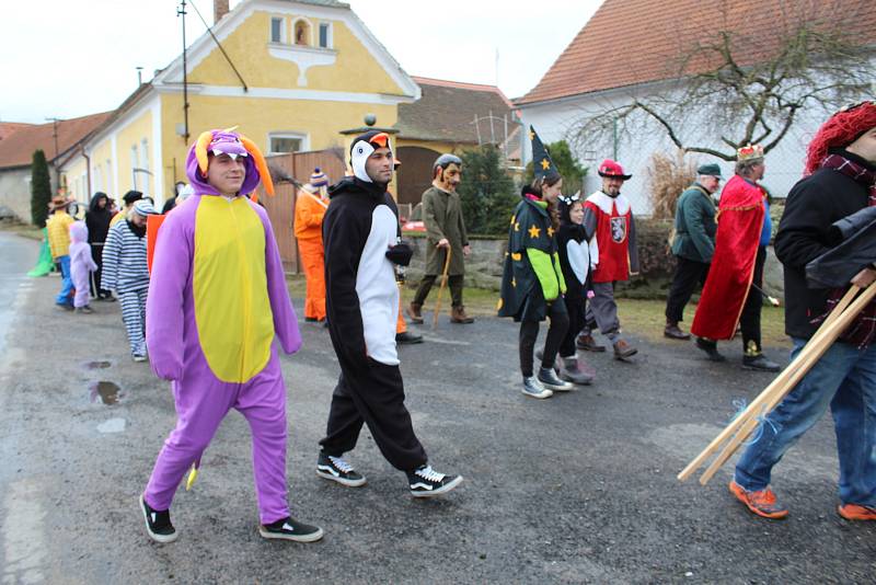 Masopustní průvody Svéradice