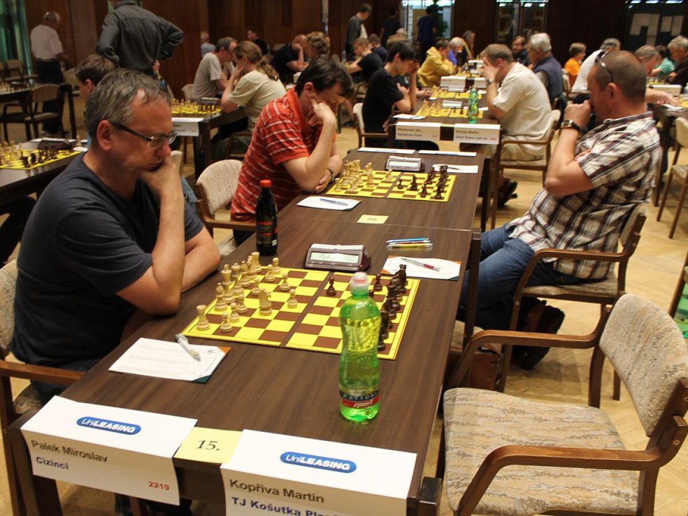 Klatovský deník | Šachový turnaj O pohár města Klatov 2015. | fotogalerie
