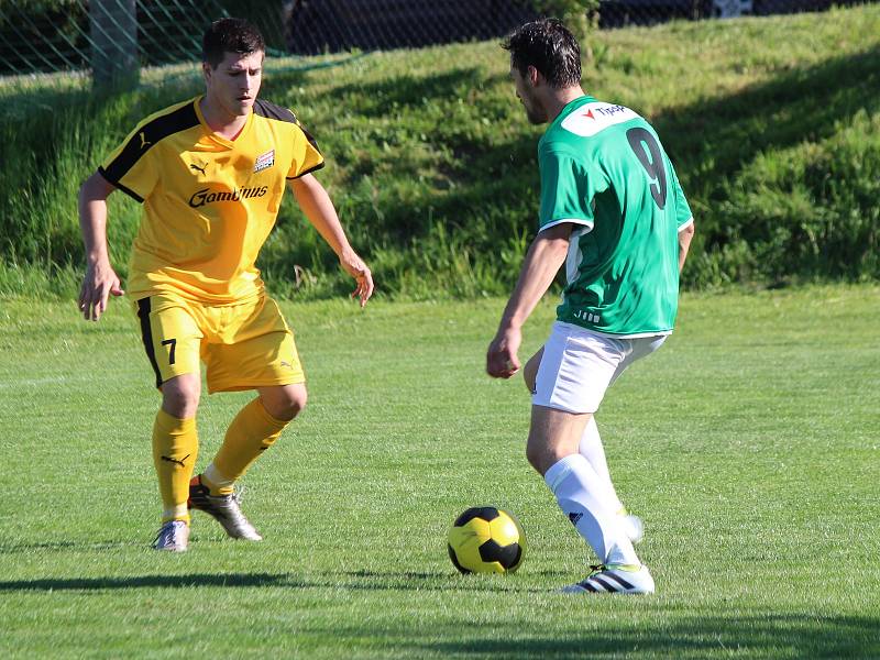 Fotbal, okresní přebor: Bolešiny (žlutí) - Sušice B