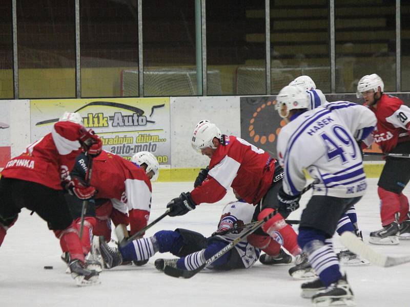 2. liga 2016/2017: SHC Klatovy (červené dresy) - HC Děčín 1:4