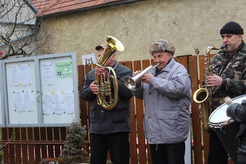 Masopustní průvody Svéradice