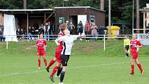 3. kolo České divize žen, skupina C: TJ Mokré - SK Klatovy 1898 (na snímku fotbalistky v červených dresech) 2:1 (1:0).