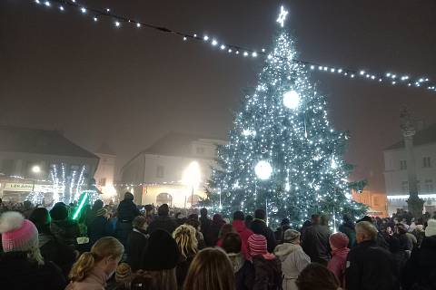 Rozsvícení vánočního stromu a laser show v Horažďovicích.