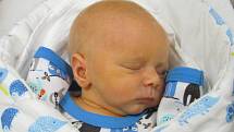 TOMÁŠ TARBAJ ze Železné Rudy (2760 g, 48 cm) se narodil v klatovské porodnici 2. října v 16.08 h. Rodiče Lucie a Tomáš věděli, že jejich prvorozené dítě bude syn.