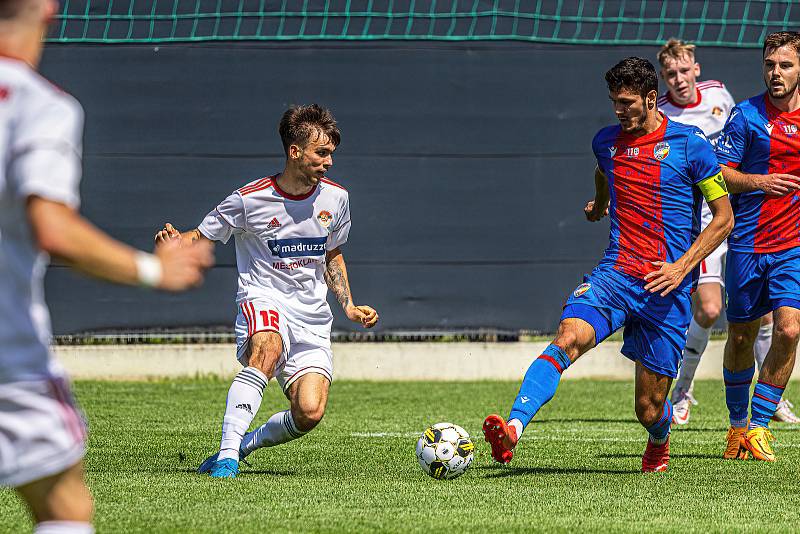 Přátelské utkání: FC Viktoria Plzeň - SK Klatovy 1898 (bílé dresy).