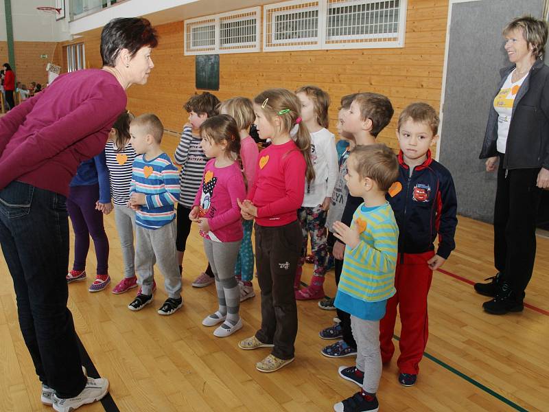 Zimní olympiáda mateřské školy v Klatovech.