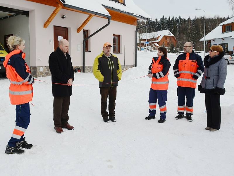 Otevření nového výjezdového místa zdravotnické záchranné služby na Modravě.