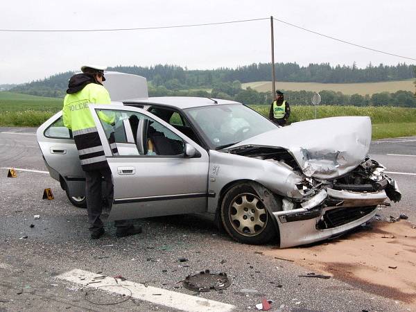 Srážka dvou peugeotů na Bukováku