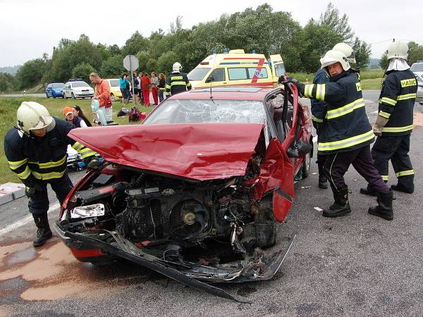 Srážka dvou peugeotů na Bukováku