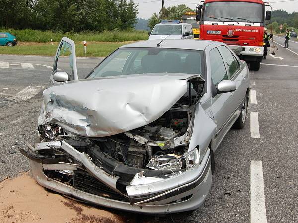 Srážka dvou peugeotů na Bukováku