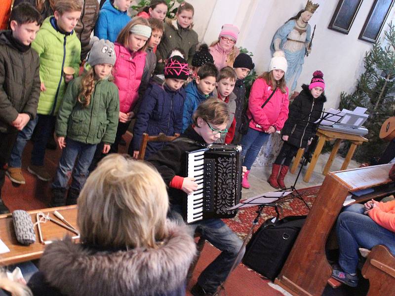 Benefiční koncert pro varhany v Dlouhé Vsi