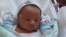 David Smrček z Vrčeně přišel na svět v plzeňské FN Lochotín 18. května v 5:40 hodin. Rodiče Klára a Ondřej věděli, že jejich prvorozené miminko s mírami 3340 g a 51 cm bude chlapeček.