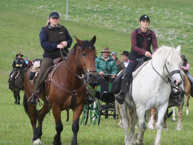 Jízda sv. Linharta v Uhlišti 2012