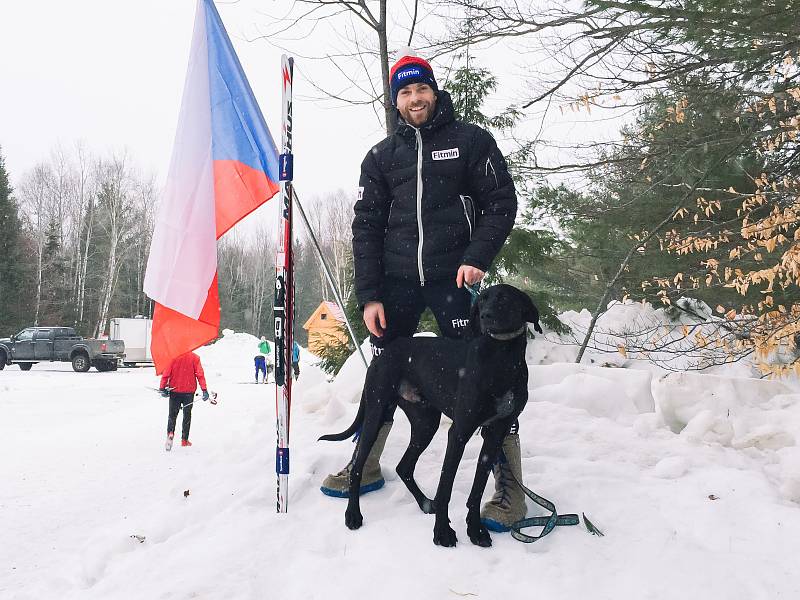 Michal Ženíšek s dalšími českými reprezentanty na mistrovství světa.