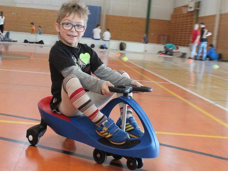 Zimní olympiáda mateřské školy v Klatovech.