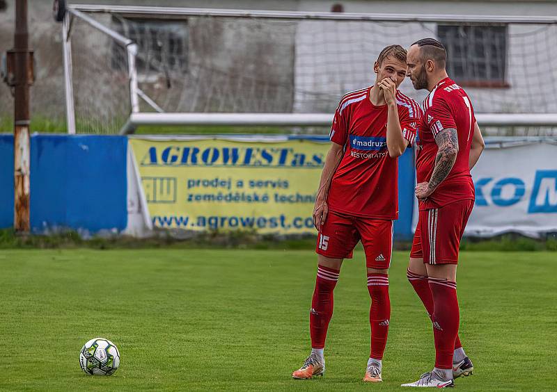 28. kolo FORTUNA divize A: SK Klatovy 1898 - Sokol Lom 3:0 (1:0).