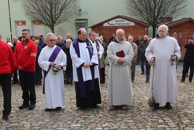 Pohřeb Emila Kintzla v Kašperských Horách.