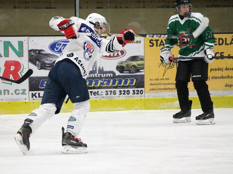 Krajská liga juniorů 2016/2017: HC Klatovy B (bílé dresy) - HC Slavoj Český Krumlov 4:5sn