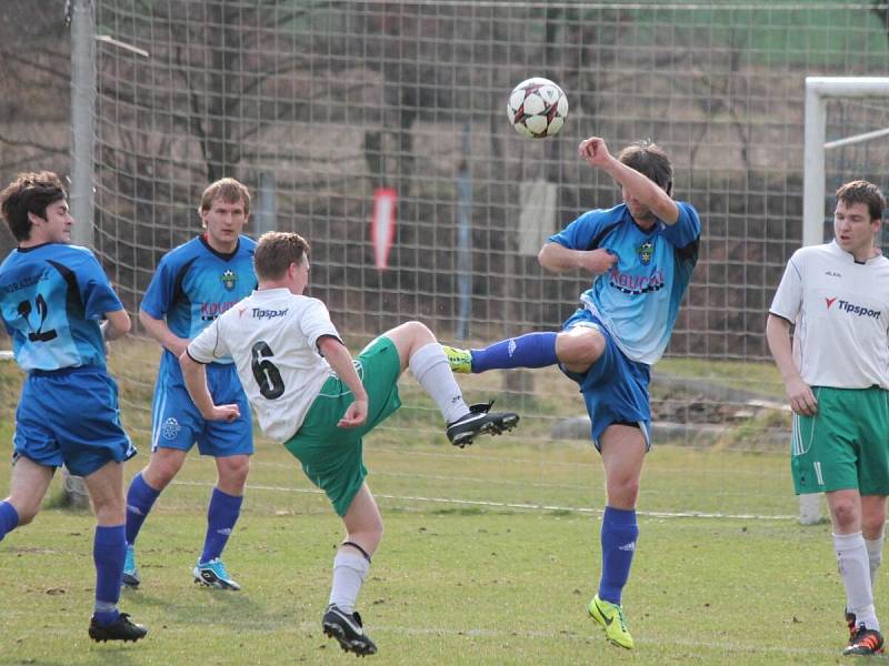 Krajský přebor mužů: Horažďovice (v modrém) - Stod 2:1.