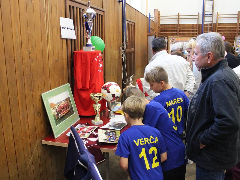 Oslavy 100 let republiky a otevření nové sportovní haly ve Švihově