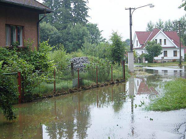 Janovice, Dolní Lhota, neděle 28. června dopoledne