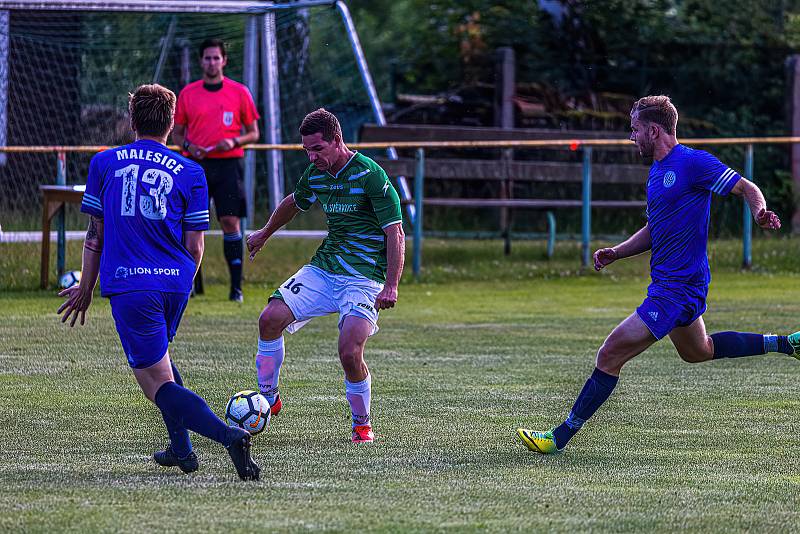 Baráž o I. A třídu, odveta: FK Svéradice (zelení) - TJ Sokol Malesice 1:2 (1:0).