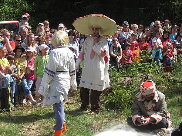 Pochod pohádkovým lesem ze Zdebořic do Habartic