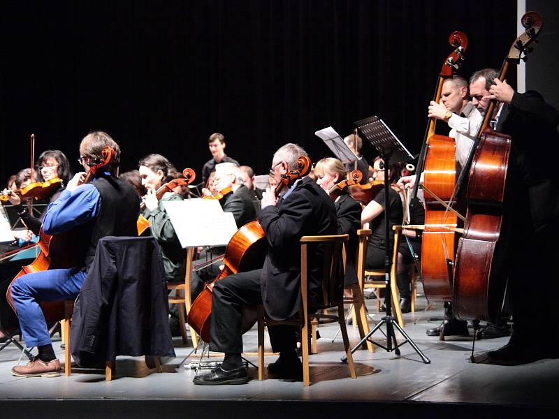 Novoroční koncert symfonického orchestru ZUŠ.