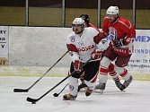 Přátelským utkáním s fanoušky se hokejisté SHC Klatovy rozloučili se sezonou 2016/2017.