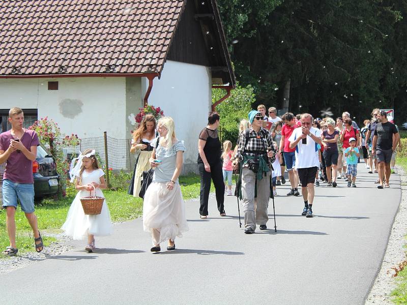 O víkendu v Anníně slavili pouť.