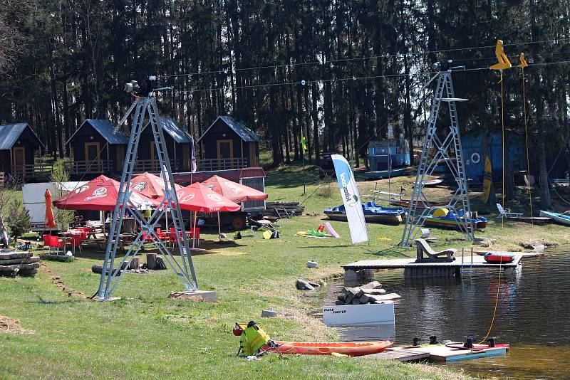 Wakepark v Hnačově.