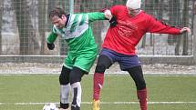 Zimní turnaj v Sušici: Mochtín (v červeném) - Strážov 3:0.