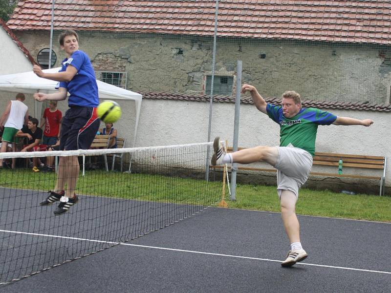 Nohejbalový turnaj ve Slatině.